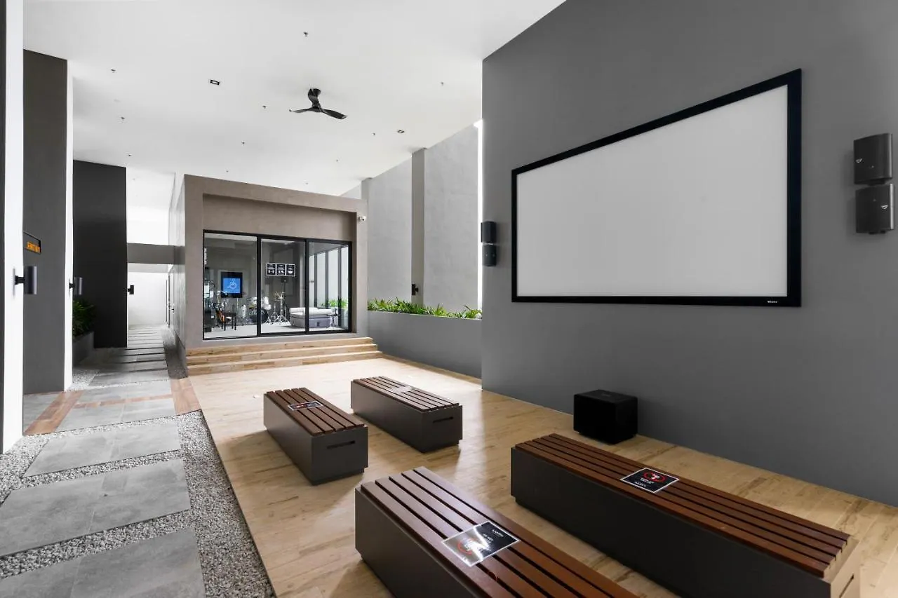 Lumi Tropicana - Golf Course, One Utama, Bounce Club Apartament Petaling Jaya