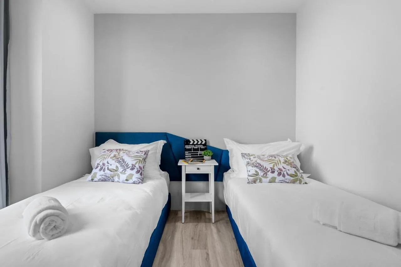 Lumi Tropicana - Golf Course, One Utama, Bounce Club Apartamento Petaling Jaya 0*,  Malasia
