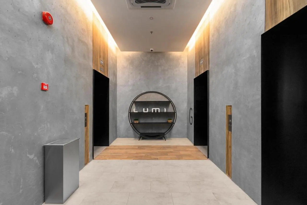 Lumi Tropicana - Golf Course, One Utama, Bounce Club Apartamento Petaling Jaya 0*,  Malasia