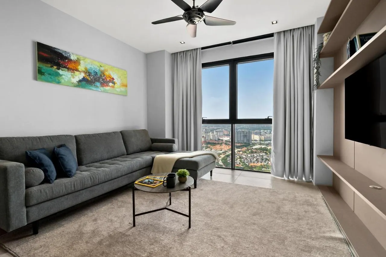 Lumi Tropicana - Golf Course, One Utama, Bounce Club Apartamento Petaling Jaya 0*,  Malasia